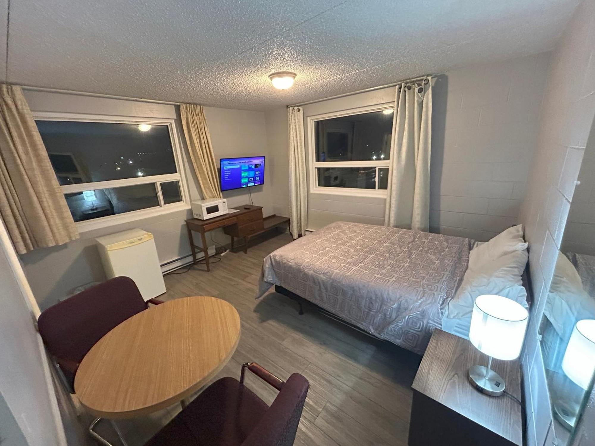 Relax Motel Thunder Bay